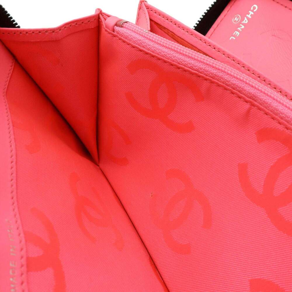 CHANEL Authentic Black Leather Logo Wallet - Picture 7 of 10